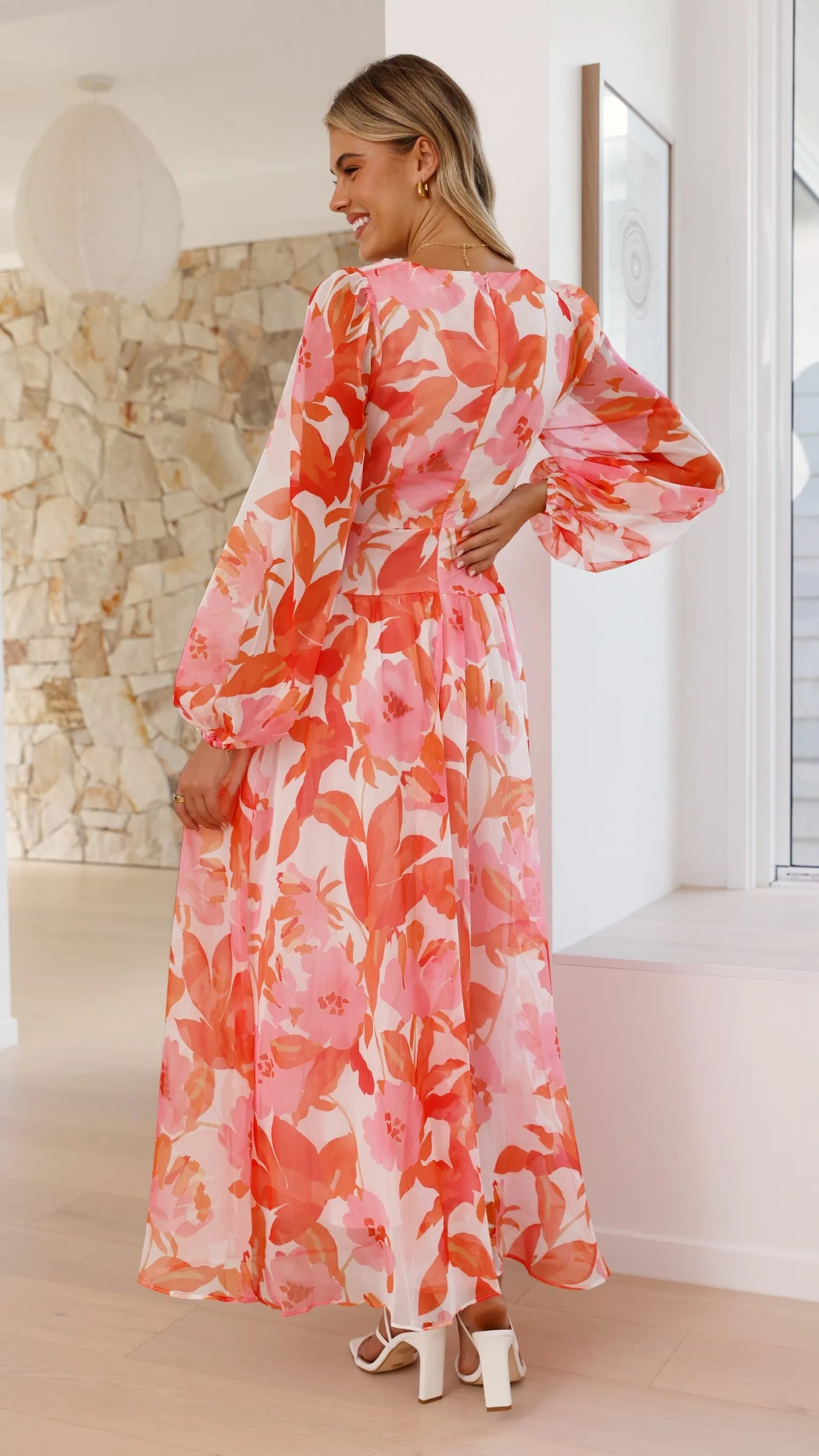 Stylish Aurea Midi Dress in Vibrant Pink/Orange Floral Design