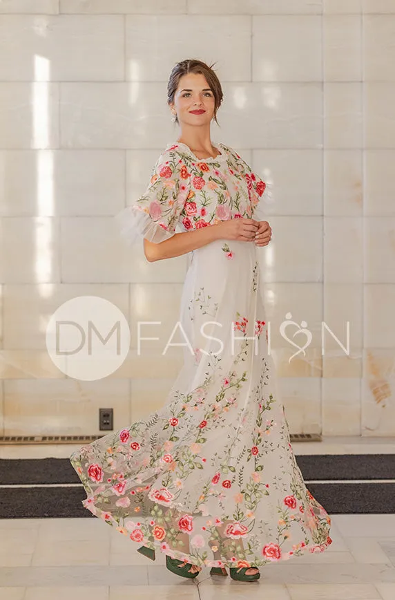 Odette Ivory Garden Floral Gown - DM Exclusive