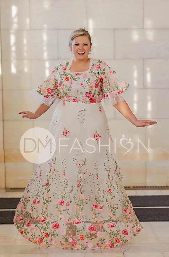 Odette Ivory Garden Floral Gown - DM Exclusive