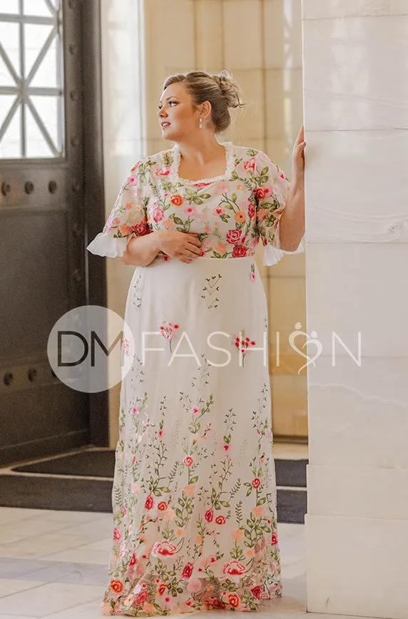 Odette Ivory Garden Floral Gown - DM Exclusive